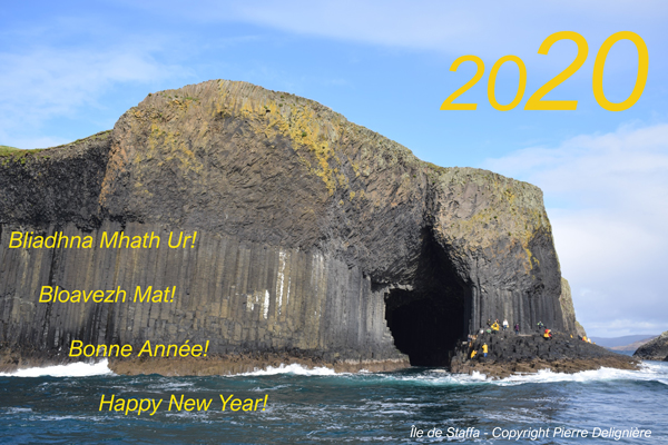 Photo de l'Ile de Staffa avec voeux de bonne année